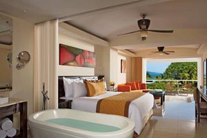 Partial Ocean View Junior Suite at Wyndham Alltra Riviera Nayarit 